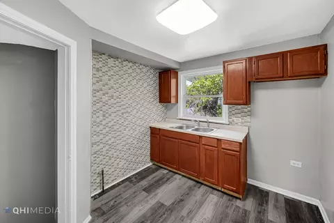 2540 E 96th St, Chicago, IL 60617 photo 9
