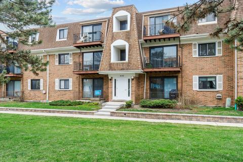 4142 Cove Ln #C, Glenview, IL 60025