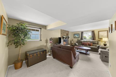 1635 S Prospect St, Wheaton, IL 60187 photo 32