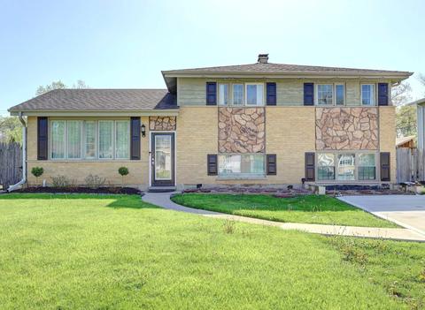 1403 N Park Dr, Mount Prospect, IL 60056