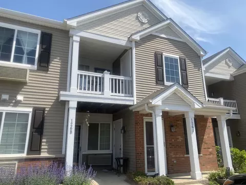 126 Bertram Dr #J, Yorkville, IL 60560