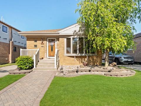 5831 S Monitor Ave, Chicago, IL 60638