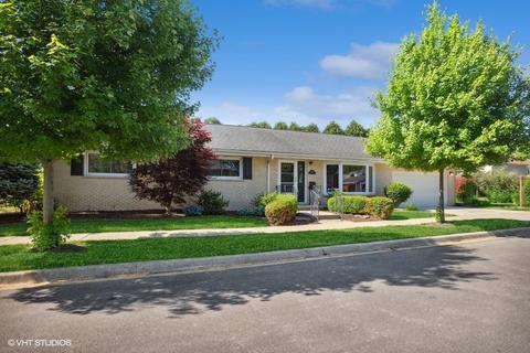 284 W Wilson St, Elmhurst, IL 60126