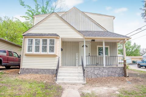 401 Forest Glen Dr, Round Lake Park, IL 60073