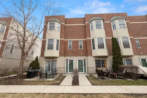2320 W Adams St #12, Chicago, IL 60612