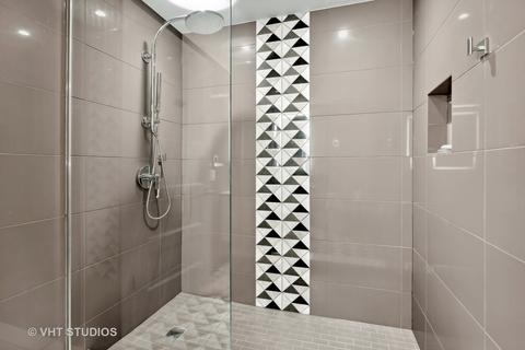 21 E Huron St #1701, Chicago, IL 60611 photo 27