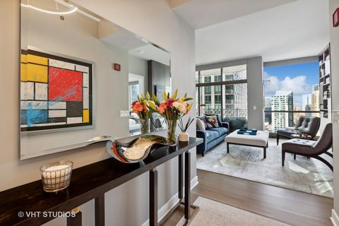 21 E Huron St #1701, Chicago, IL 60611 photo 4