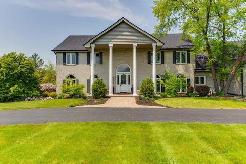 350 Fox Run Rd, Libertyville, IL 60048
