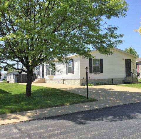 2279 Iris Ave, Belvidere, IL 61008