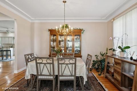 8702 W Davis St, Des Plaines, IL 60016 photo 6