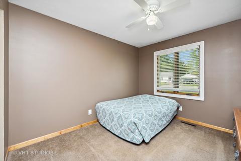 4418 Hickorynut Dr, Johnsburg, IL 60051 photo 5