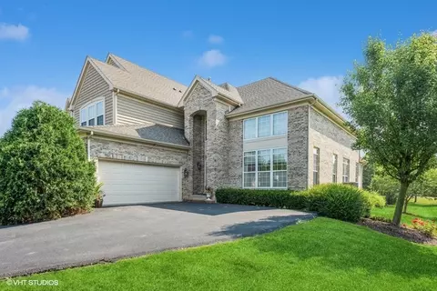 710 Fieldstone Ct, Inverness, IL 60010