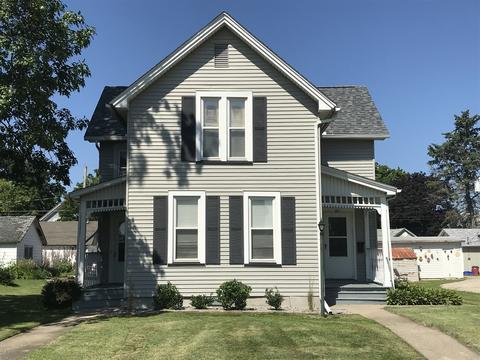 16 S Pleasant St, Princeton, IL 61356