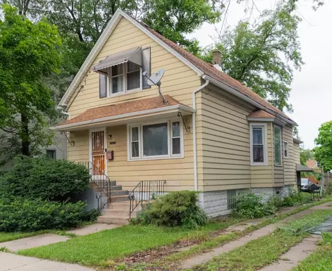 7 W 138th St, Riverdale, IL 60827