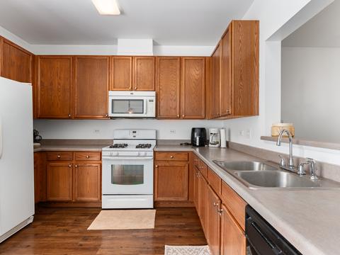 2193 Daybreak Dr, Aurora, IL 60503 photo 10