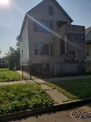 8608 S Colfax Ave, Chicago, IL 60617