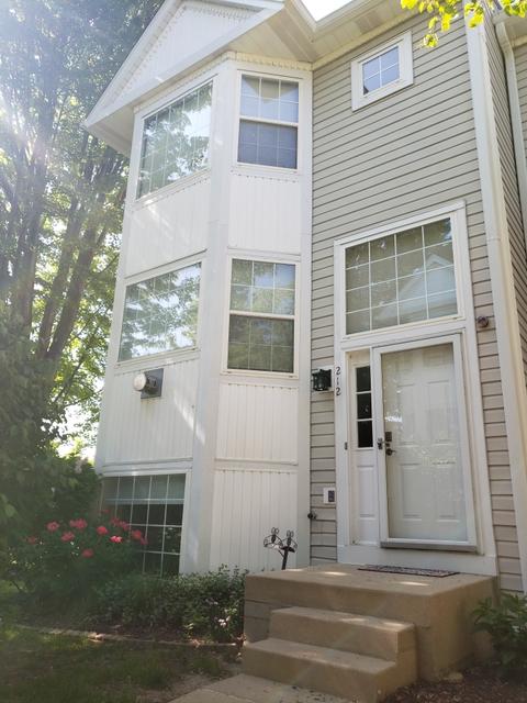 212 Hidden Creek Ln #212, North Aurora, IL 60542
