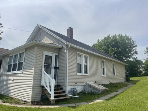 411 7th St, Peru, IL 61354 photo 3