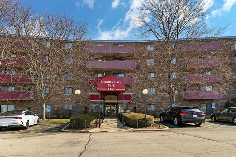 1463 Mercury Dr #104, Schaumburg, IL 60193