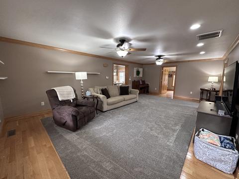 109 E Griggs St, Mansfield, IL 61854 photo 11