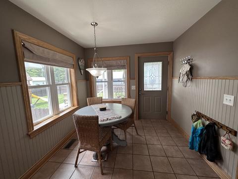 109 E Griggs St, Mansfield, IL 61854 photo 8