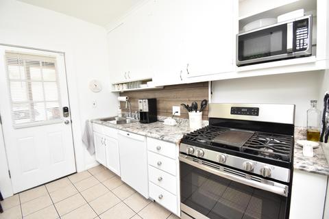 1006 Forest St, Ottawa, IL 61350 photo 4