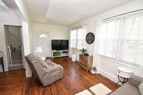 1006 Forest St, Ottawa, IL 61350 photo 9