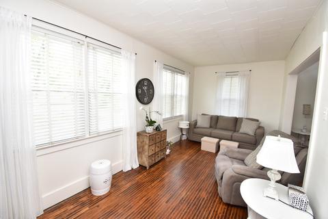 1006 Forest St, Ottawa, IL 61350 photo 8