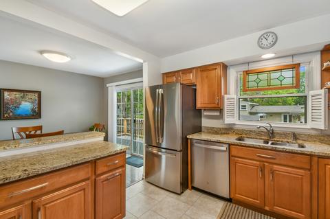 2302 Tamarack Dr, Champaign, IL 61821 photo 5