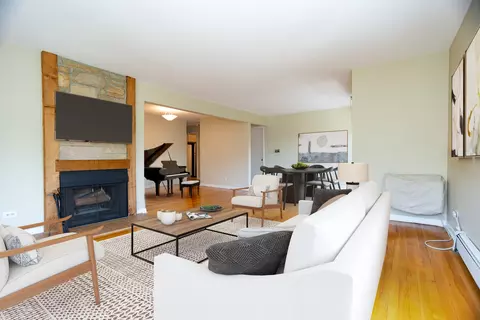 1333 Maple Ave #4A, Evanston, IL 60201 photo 3