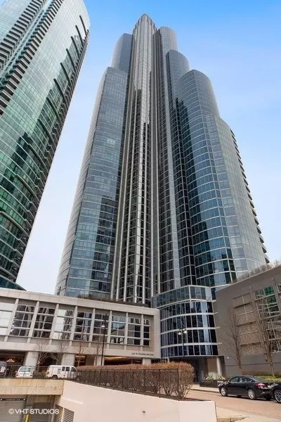 1211 S Prairie Ave #1602, Chicago, IL 60605