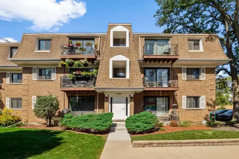 4190 Cove Ln #C, Glenview, IL 60025