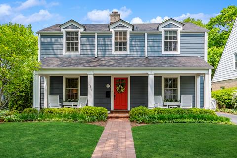 1946 Greenwood Ave, Wilmette, IL 60091