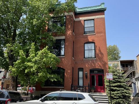 2420 N Geneva Ter, Chicago, IL 60614