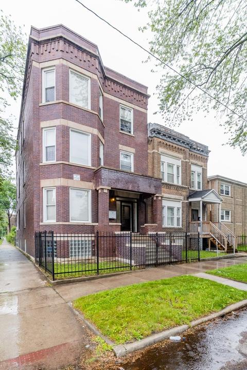 6501 S Eberhart Ave, Chicago, IL 60637