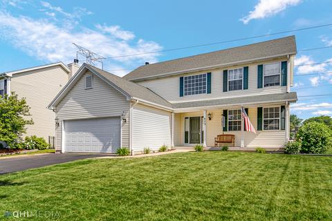 473 Spring Ridge Dr, Crystal Lake, IL 60012