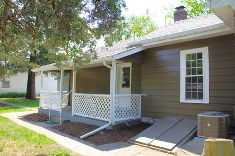 681 Forest Ave, Elgin, IL 60120 photo 20