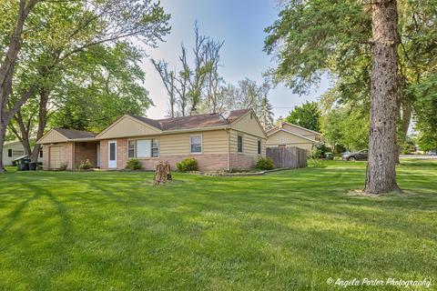 486 Maplewood Dr, Antioch, IL 60002 photo 2