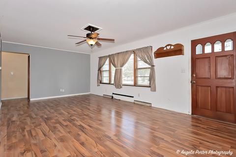486 Maplewood Dr, Antioch, IL 60002 photo 6
