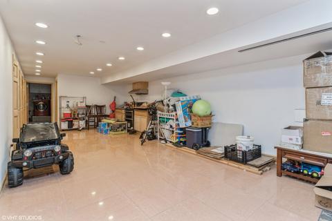508 W 46th Pl, Chicago, IL 60609 photo 11