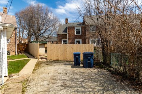 1425 Willow Ave, Des Plaines, IL 60016 photo 18