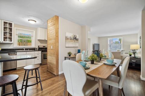 1425 Willow Ave, Des Plaines, IL 60016 photo 5