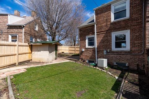 1425 Willow Ave, Des Plaines, IL 60016 photo 16