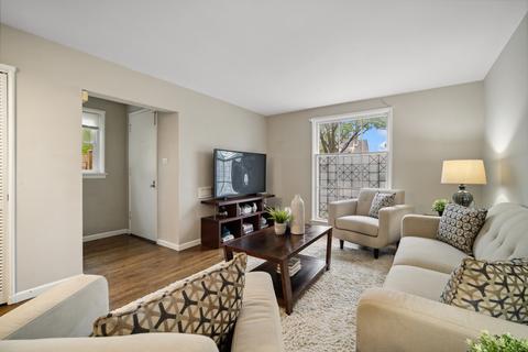 1425 Willow Ave, Des Plaines, IL 60016 photo 3