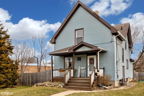 819 E Madison St, Belvidere, IL 61008