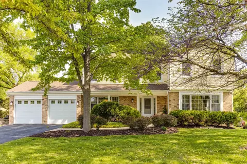 4 Cornell Dr, Lincolnshire, IL 60069