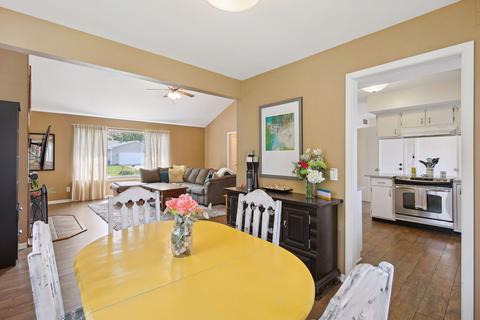 607 Compton Ave, Champaign, IL 61822 photo 10