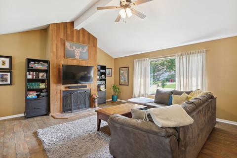 607 Compton Ave, Champaign, IL 61822 photo 6