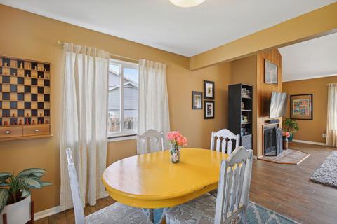 607 Compton Ave, Champaign, IL 61822 photo 9