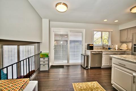 524 Jon Ln, Des Plaines, IL 60016 photo 22